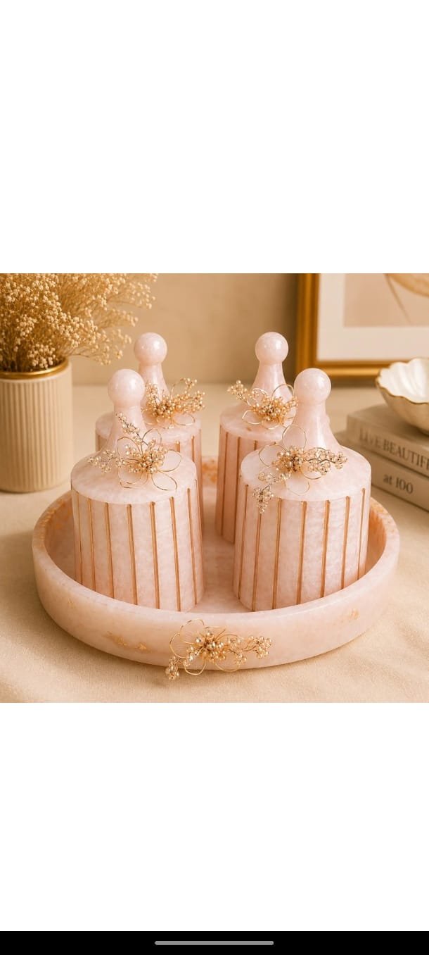 Resin tray set
